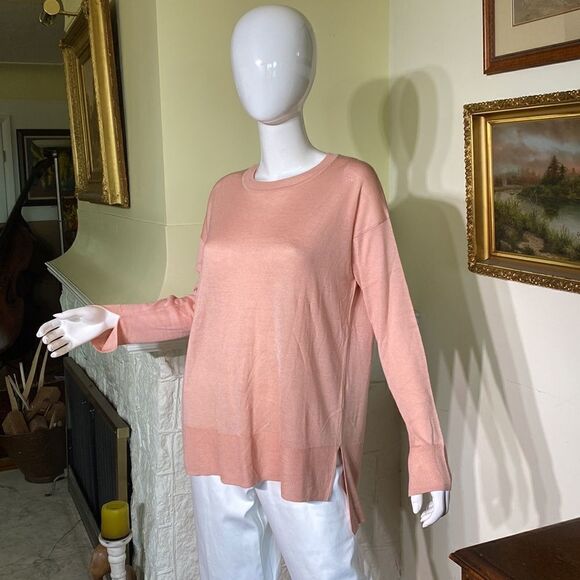 NWT H&M Soft Pink Oversized Light Knit Sweater - Picture 3 of 13